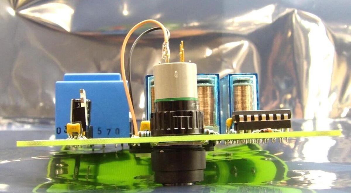 Used Bruker 252307.00096 Operation Key Switch Relay PCB UTTAC-1A UltrafleXtreme Spare
