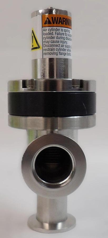 Used Nor-Cal Pfeiffer 0190-22670 Pneumatic Angle Valve AMAT Working