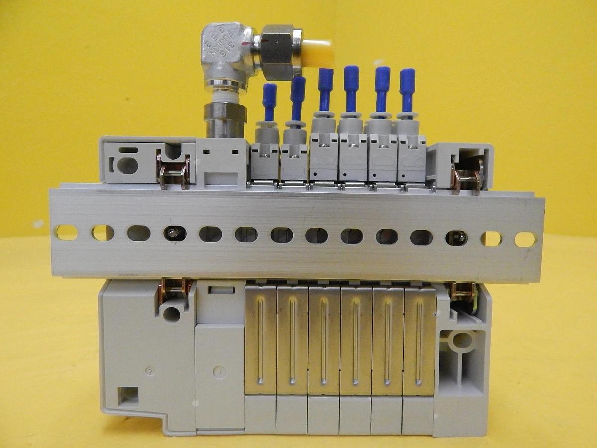 Used TEL Tokyo Electron CSV3 6-Port Manifold SMC SQ1231DY-5-C4-Q PR300Z Used Working