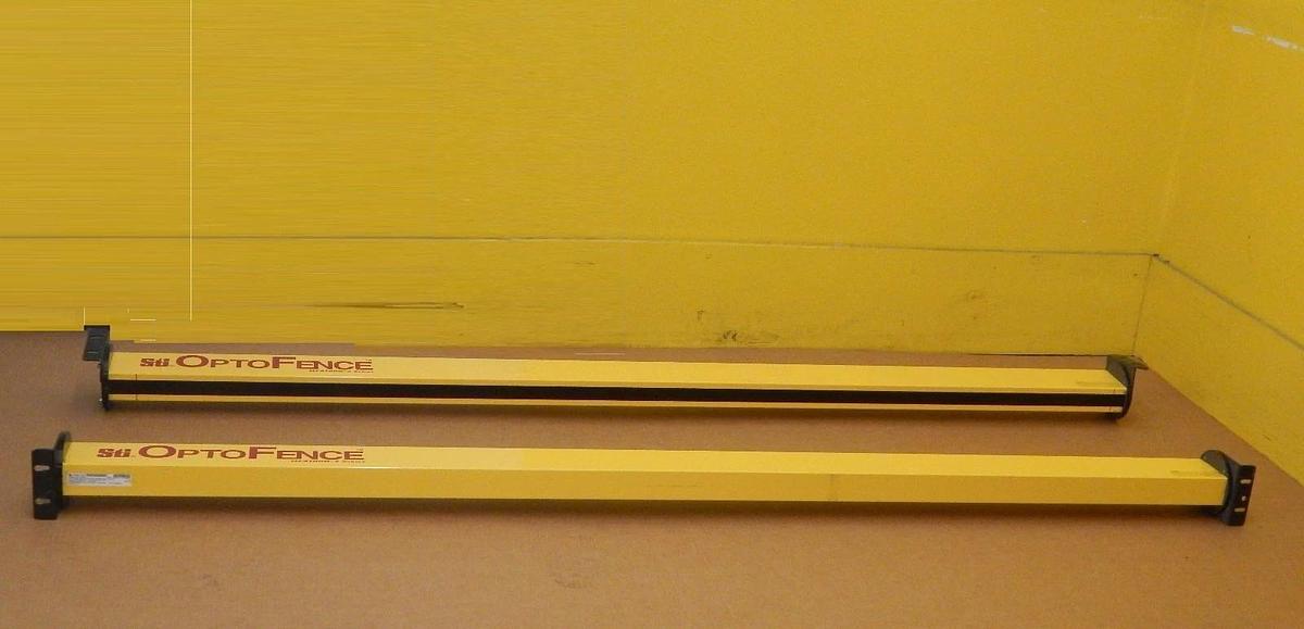 Used Sti OF4172B-2 OptoFence 72" Light Curtain Receiver Transmitter Set Working