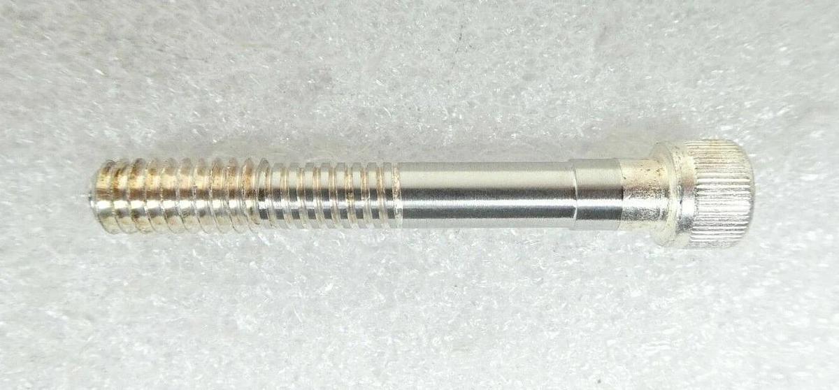 AMAT Applied Materials 0015-09380 Base Mounting Screw Lot of 4 New Surplus