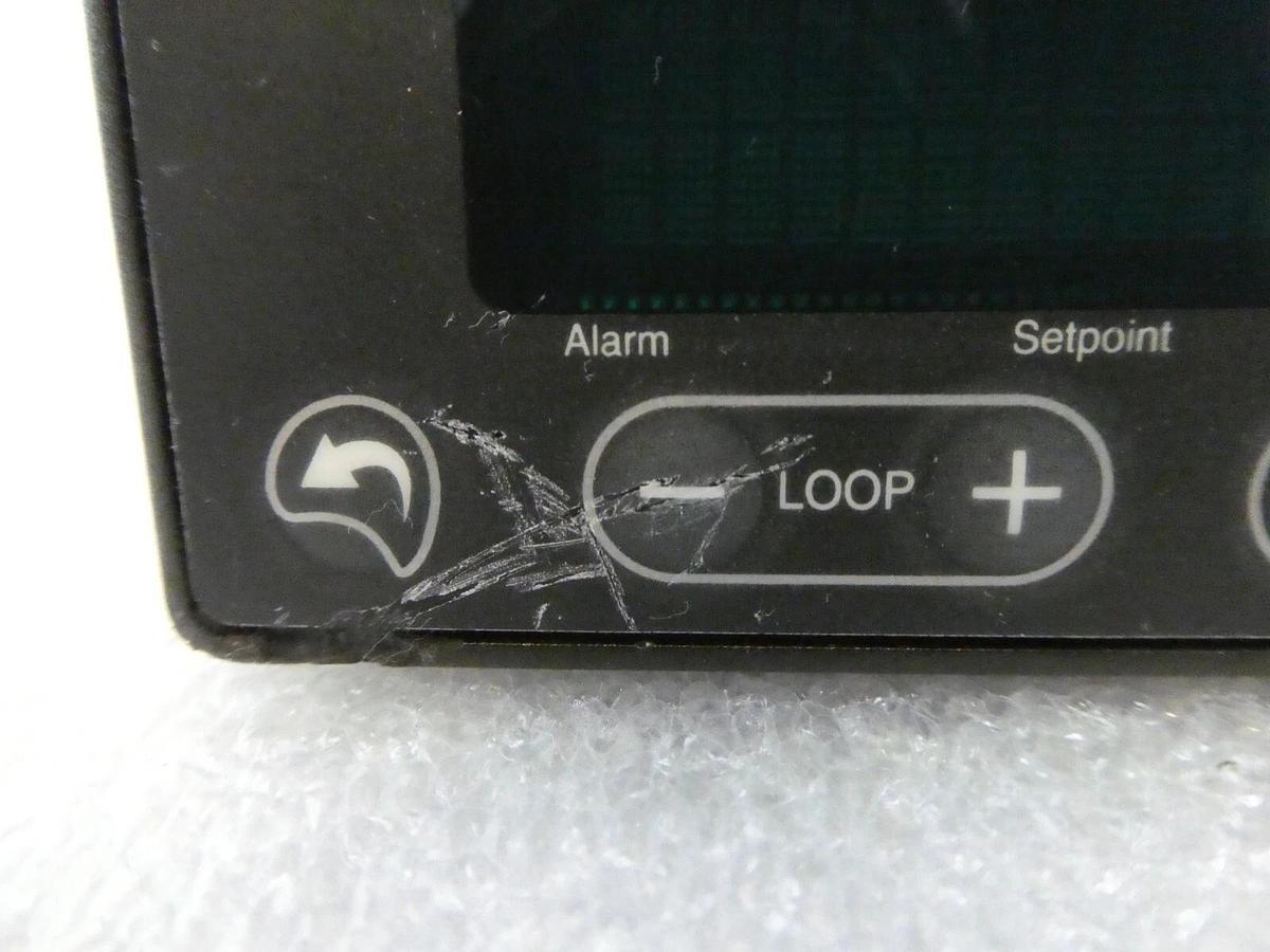 Used Watlow D881-0000-1000 D8 Series Temperature Controller AMAT 0190-25286 Working