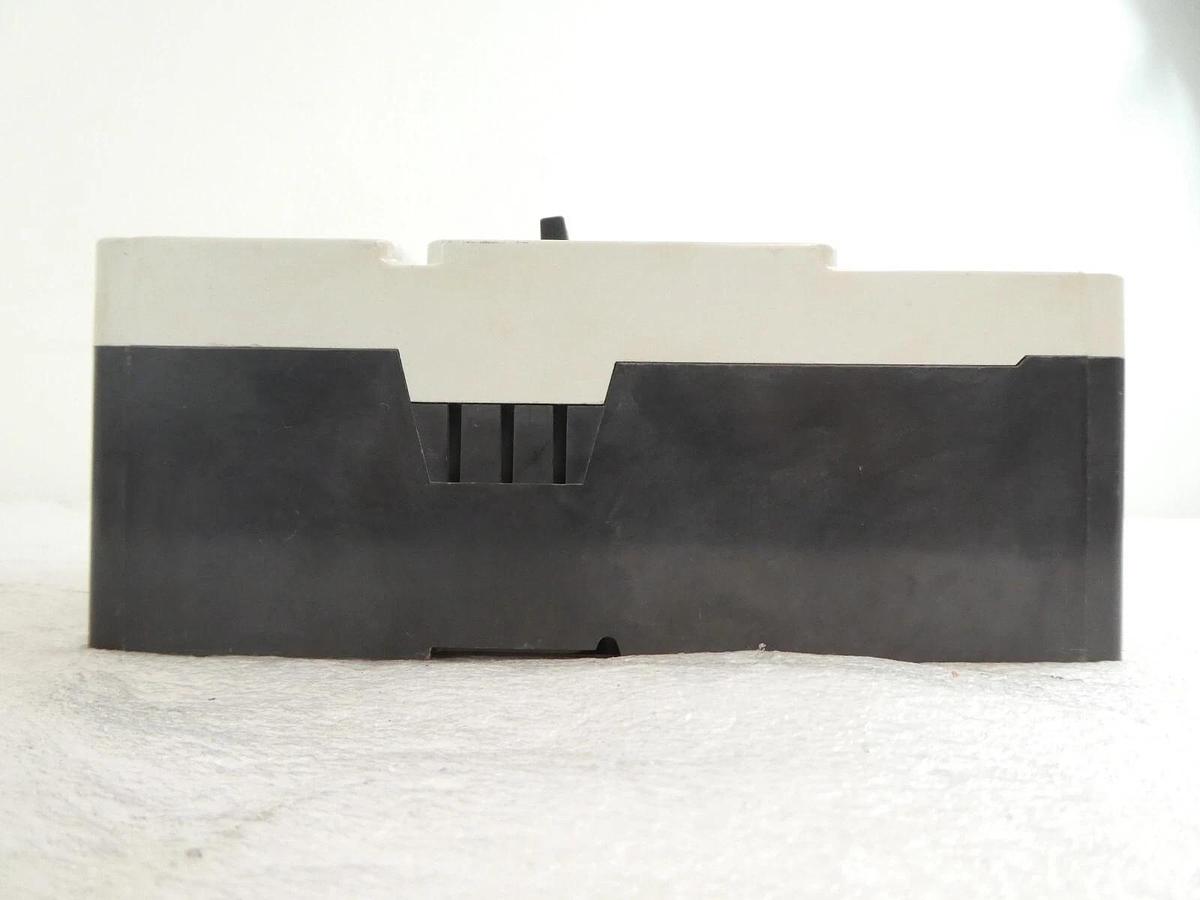 Used Westinghouse 1492D81G03 KD 35k 3-Pole Industrial Circuit Breaker KD3400F Working