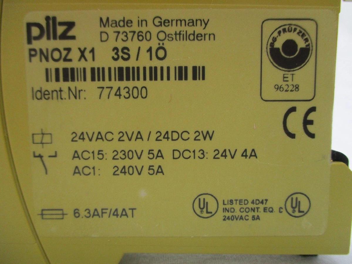 Used Pilz 774300 Safety Relay DIN Mount PNOZ X1 Reseller Lot of 2 Used Working