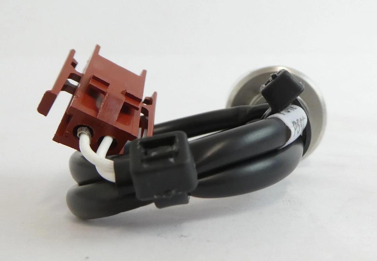 Used UE Precision Sensor Pressure Switch E36W-H420 E36W-H42 Lot of 4 Working