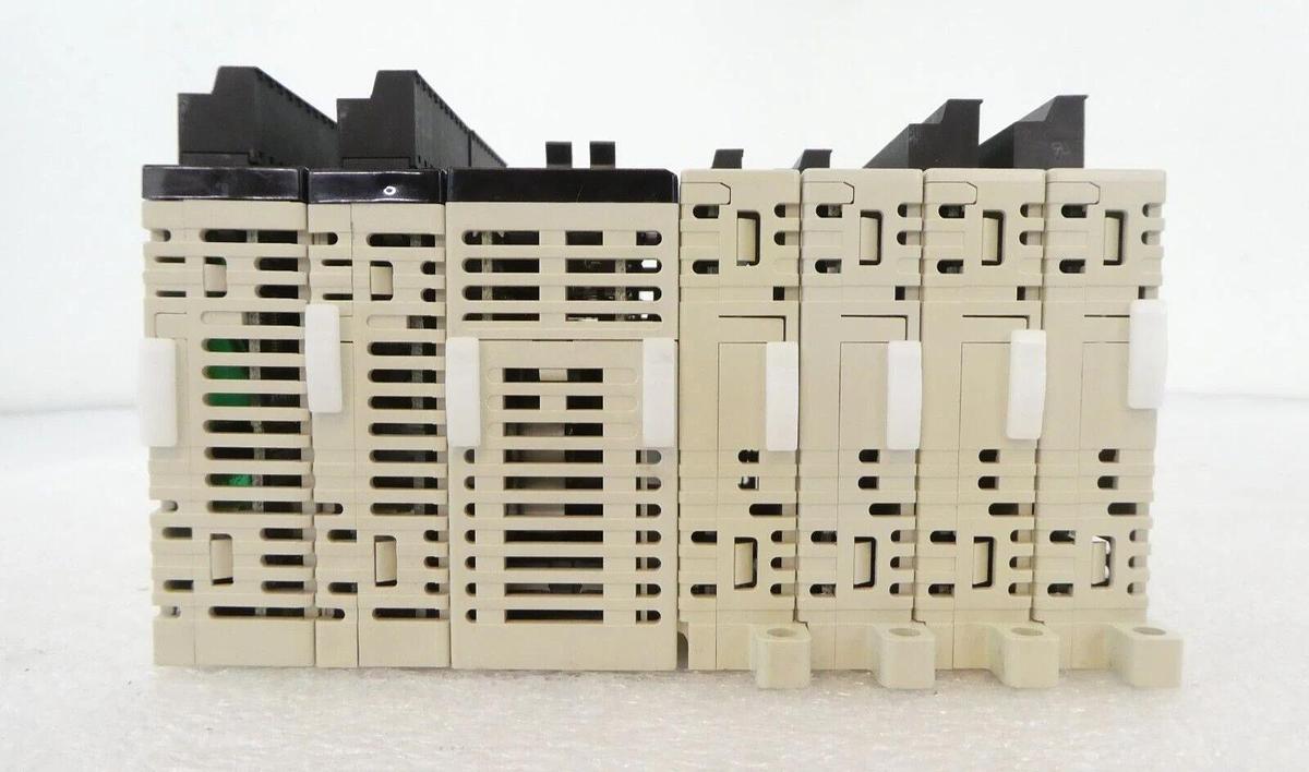 Used Mitsubishi MELSEC PLC Control Assembly FX3UC-32MT/D FX2NC-16EYR-T-DS FX3U Spare