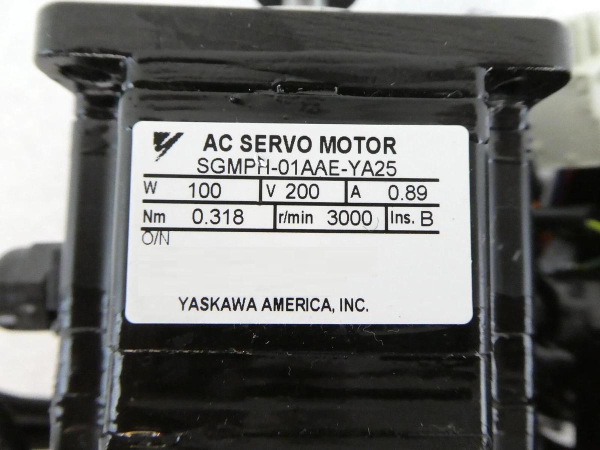 Used Yaskawa Electric SGMPH-01AAE-YA25 AC Servo Motor SIGMA-2 Lot of 2 Working