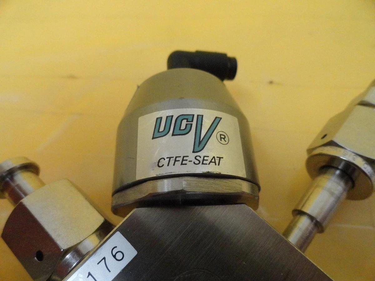 Used Motoyama SUSF316L 3-Way Diaphragm Valve Normally Open 10K-1/4 Used Working