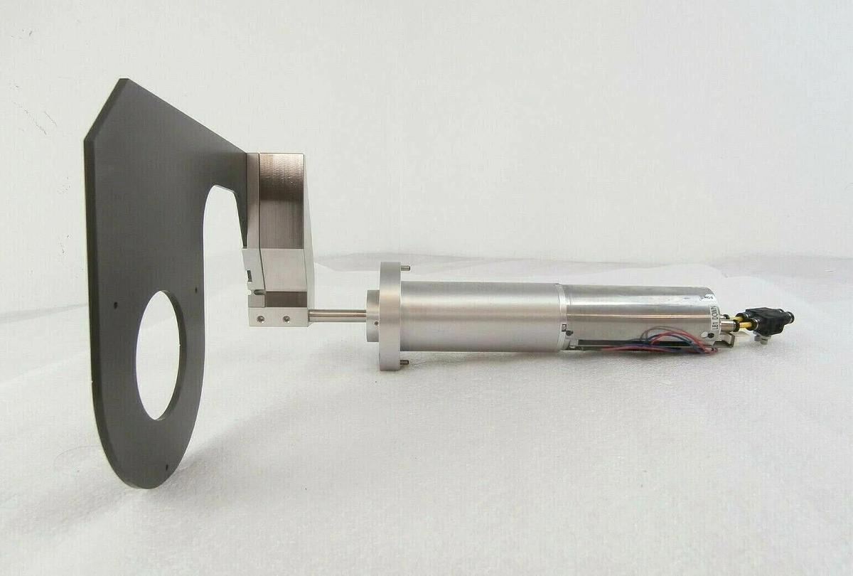 Used Kuroda SPCBUA2-20-40-ZV Wafer Transfer Robot TEL 3D80-000008-V4 T-3044SS Working