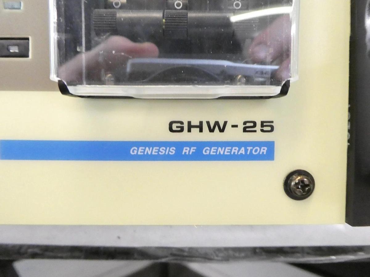 Used GMW-25Z Genesis ENI Power Systems GHW25Z-08108 13.56MHz RF Generator Working