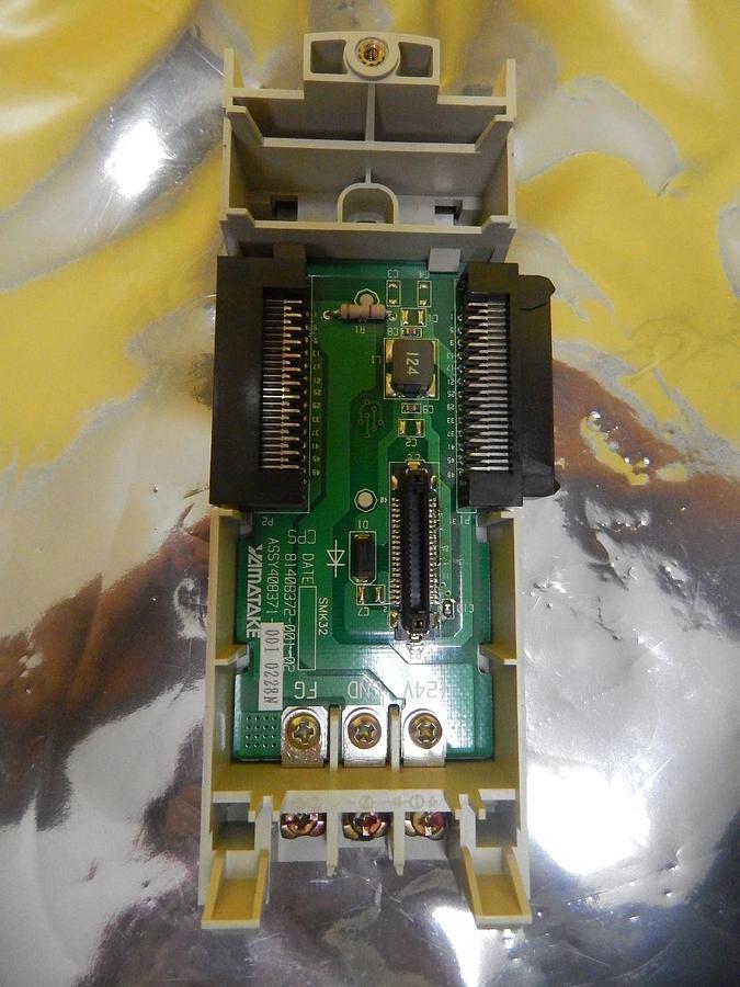 Used Yamatake 408371-001 CPS Interconnect Board PCB Assembly 81408372-011-02 Used