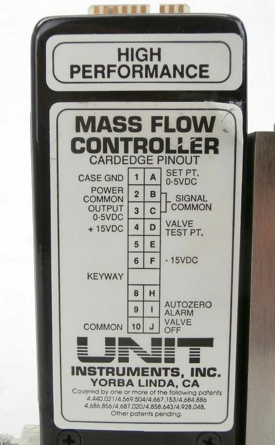 Used UNIT Instruments UFC-1200A Mass Flow Controller 500 SCCM CHF3 Working Spare