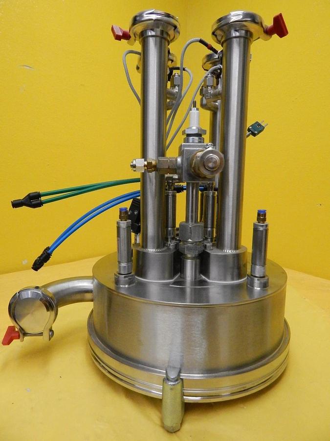 Used Edwards NRD75100H Helios Head Assembly Combustion Chamber Used Working