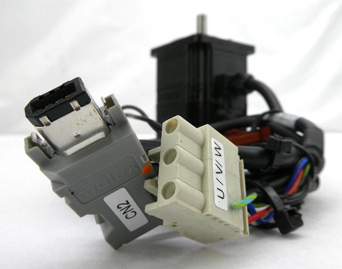 Used Yaskawa Electric SGMPH-01AAE-YA25 AC Servo Motor SIGMA-2 Working Surplus