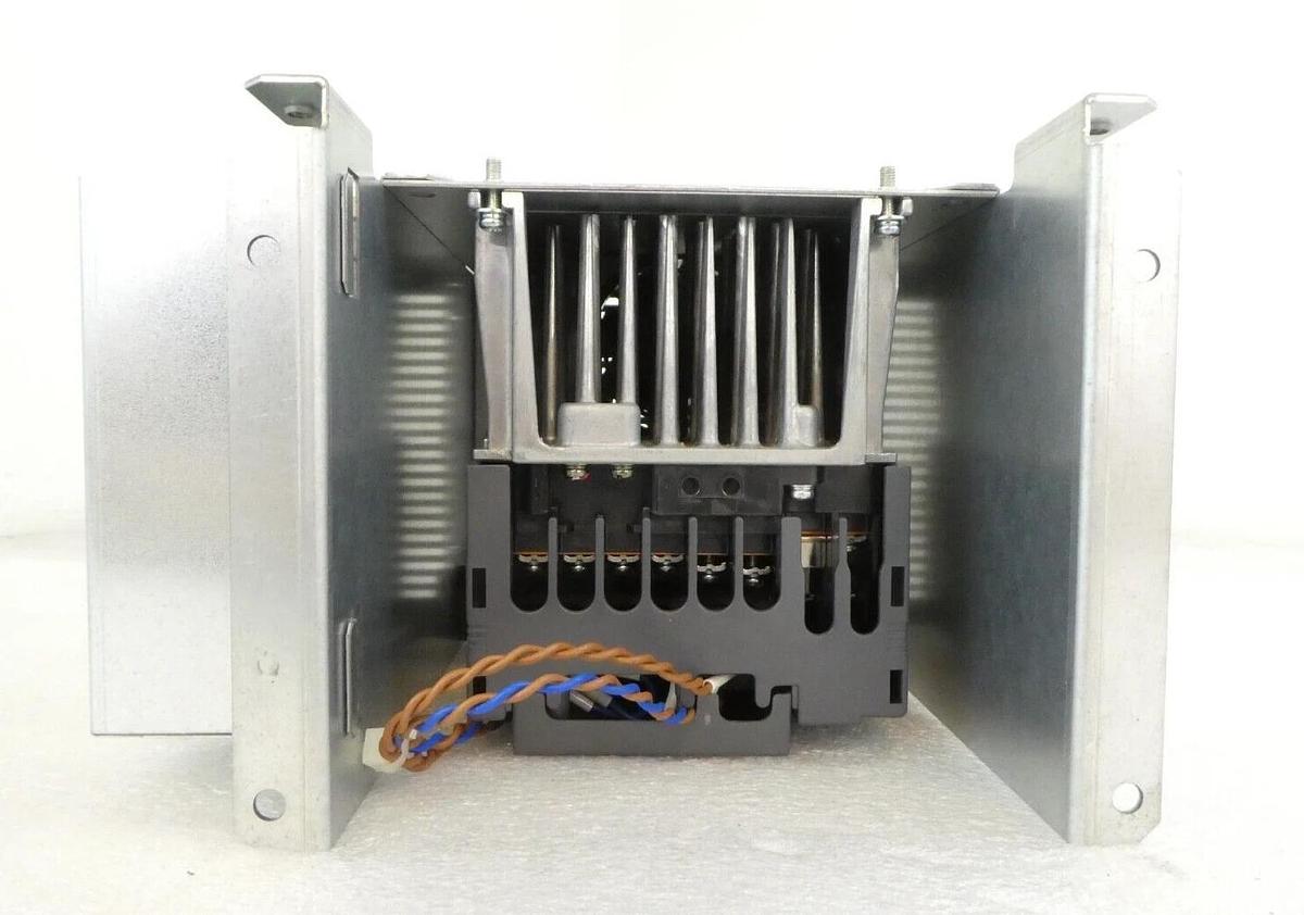 Used SMC P49523058 HRZ Series Thermo Chiller Electrical Module FREQROL-E700 Working