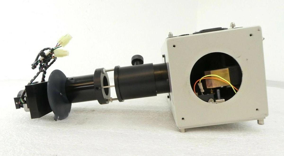 Used Ultrapointe 500 UV Arc Lamp Module with Focusing Lens 77800 Oriel 66003 Working