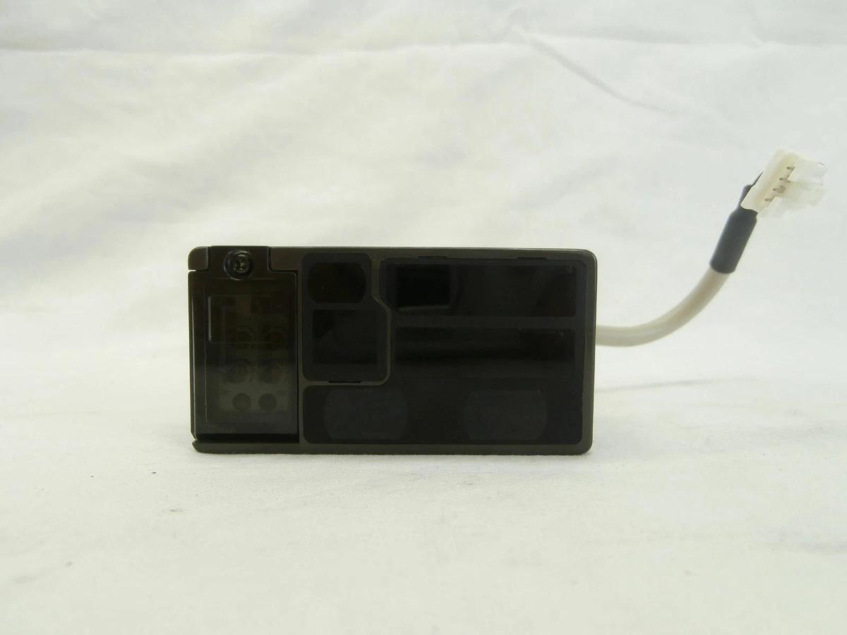 Used Sunx Sensors PX-22 AS Obstacle Detection Sensor Lot of 4 Shinko VHT5-1-1 Used
