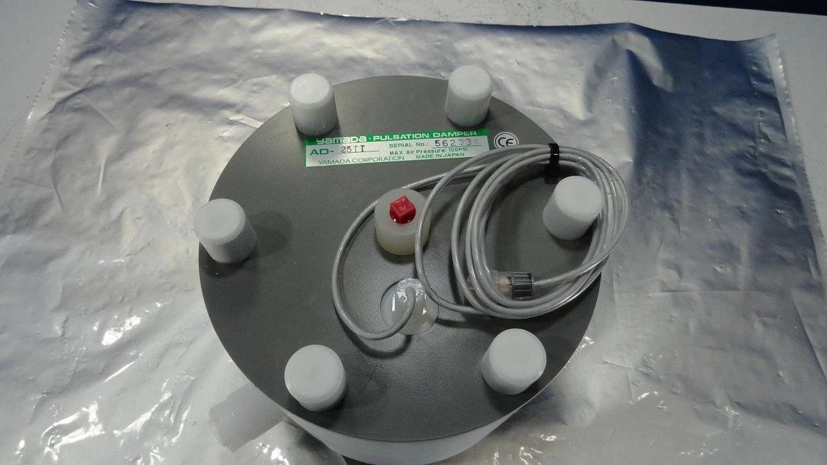 Used Yamada 030852879EMIA Pulsation Damper 100 PSI AD-25TT Used Working