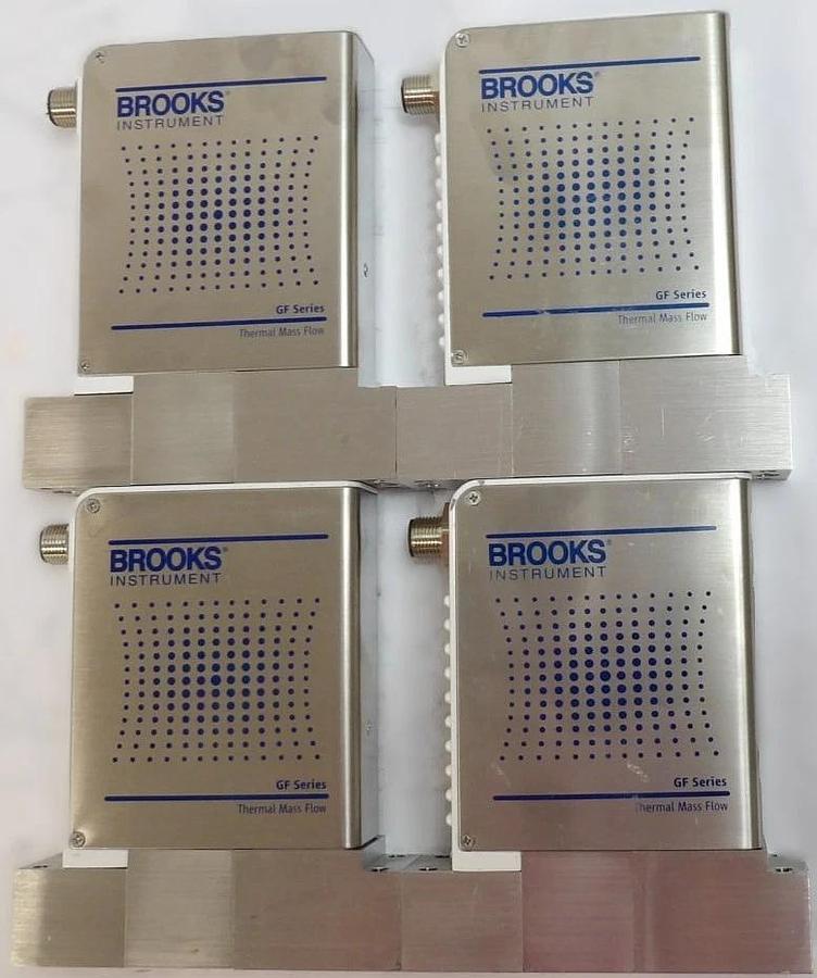 Used Brooks Instrument GF125C Mass Flow Controller MFC GF125CXXC Lot of 4 Working