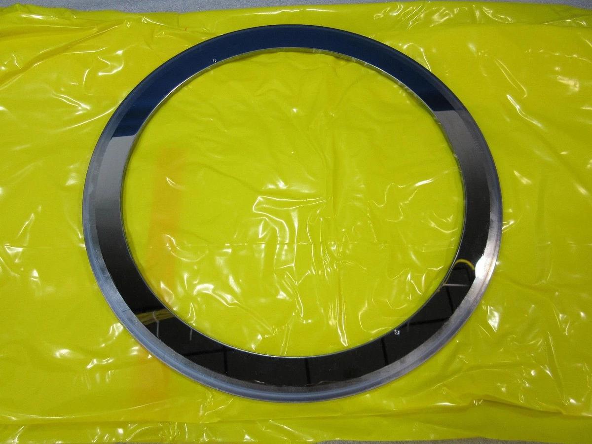 Used TEL Tokyo Electron T-3044SS Process Chamber Parts Kit Used Working