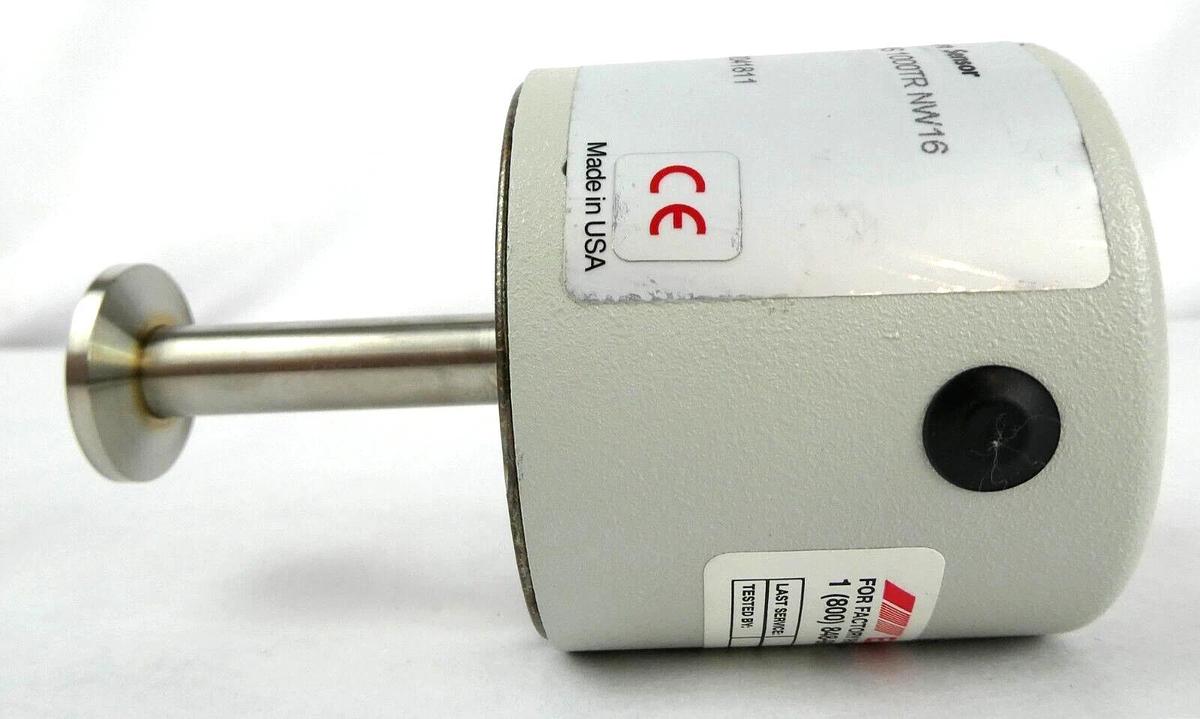 Used Edwards W60041811 Barocel Pressure Sensor 1000 Torr NW16 Lot of 2 Working