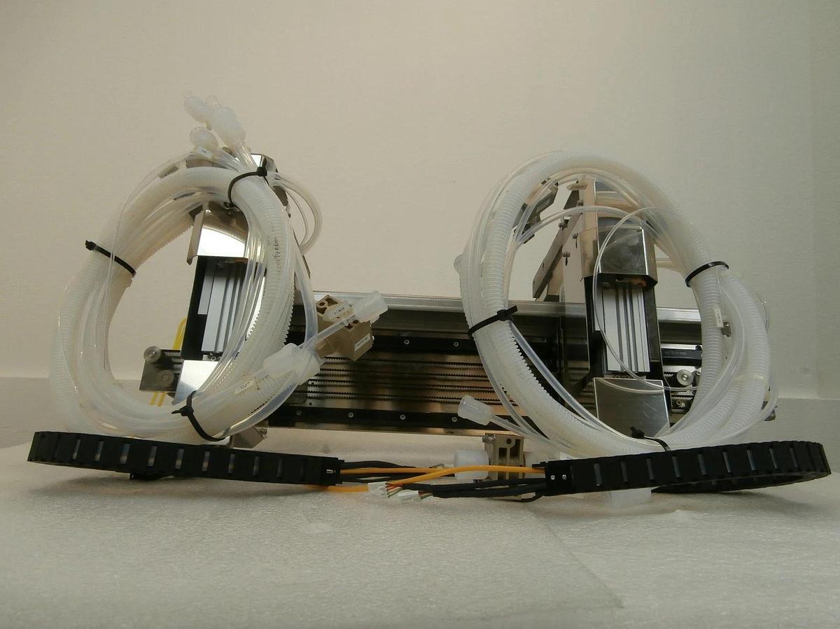 Used TEL Tokyo Electron Left Right Scan Arm DEV Develop Process Station Lithius Spare