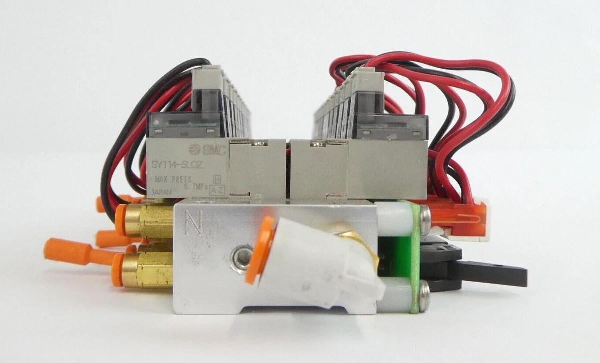Used SMC D-276-990020B 12-Port Pneumatic Manifold AMAT 0190-01401 Lot of 4 Working
