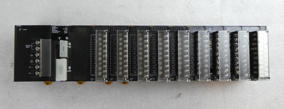 Used Omron SYSMAC Programmable Logic Controller CJ1W-PD025 CJ1G-CPU44H Lot of 2