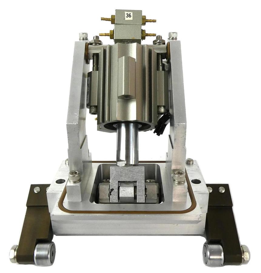 Used AMAT Applied Materials 0010-70029 CVD Chamber Slit Valve P5000 Working Surplus