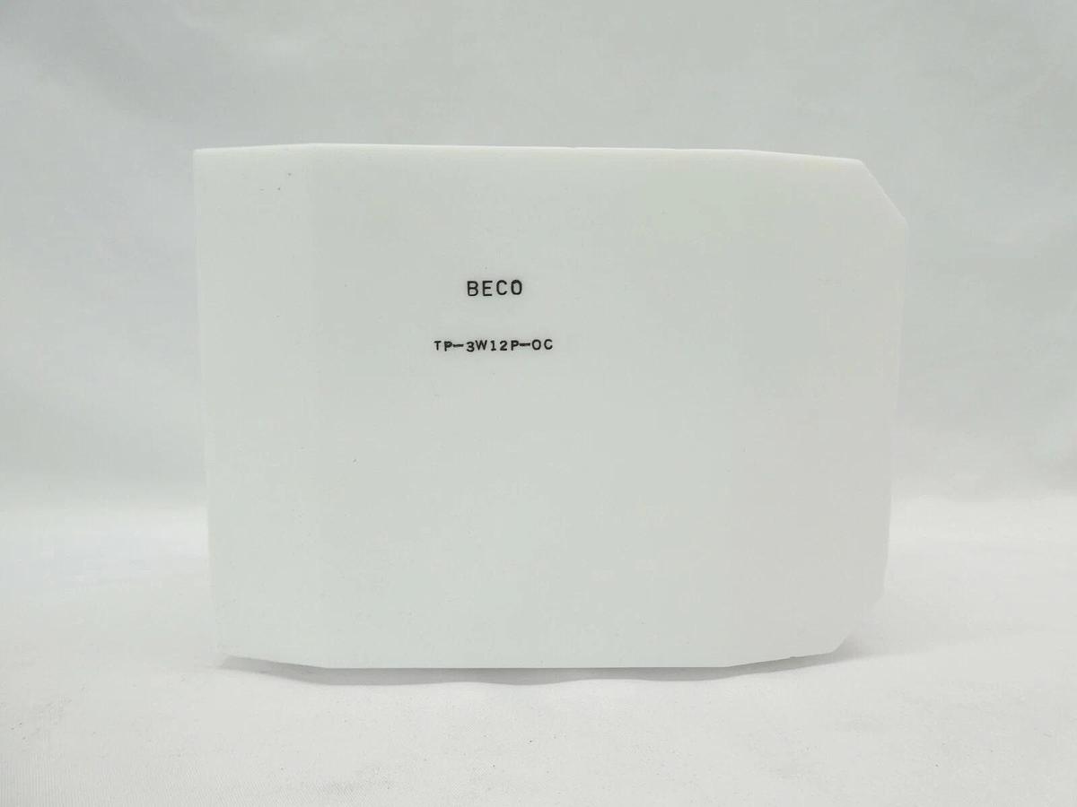 BECO Manufacturing TP-3W12P-OC 3-Way Pneumatic Valve Lot of 5 New Surplus