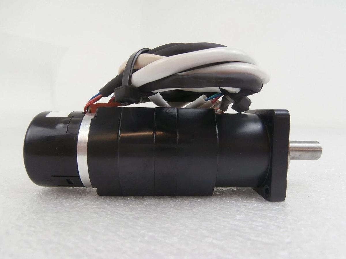 Used Oriental Motor A5787-9015HGE 5-Phase Stepping Motor VEXTA Working Spare