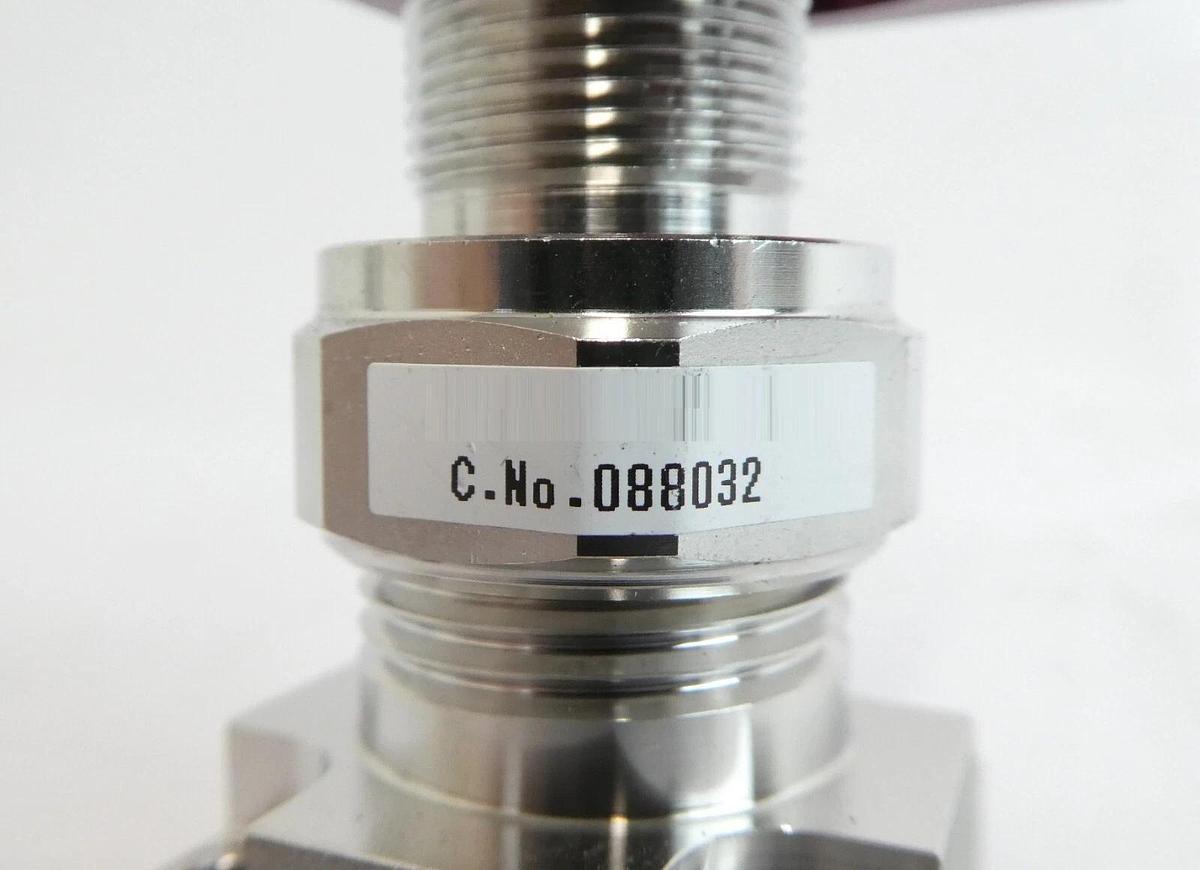 Used Fujikin 088032 2-Port Manual Diaphragm Valve Reseller Lot of 17 Working Surplus