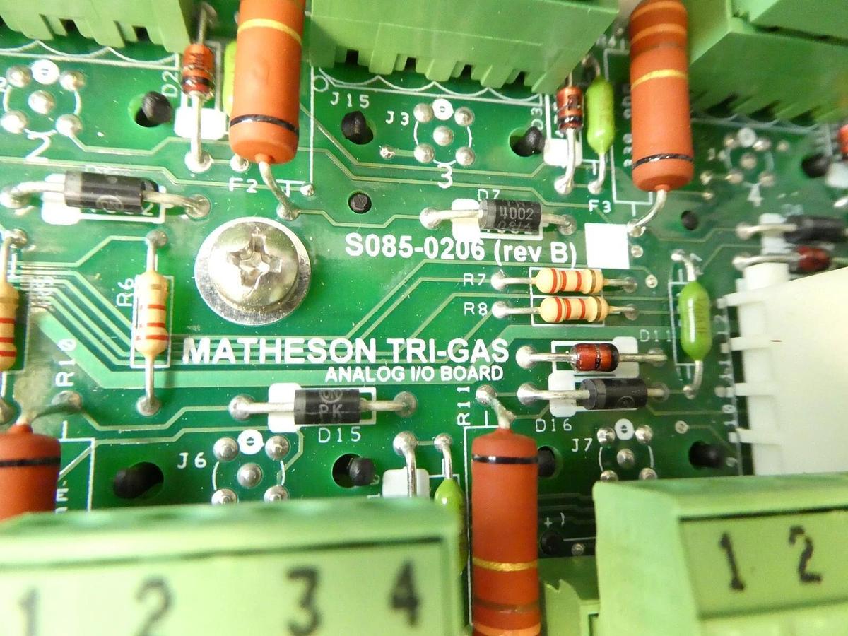 Used Matheson Tri-Gas S081-0626 PRO 201 Controller S085-0206 SEMI-GAS Working Surplus