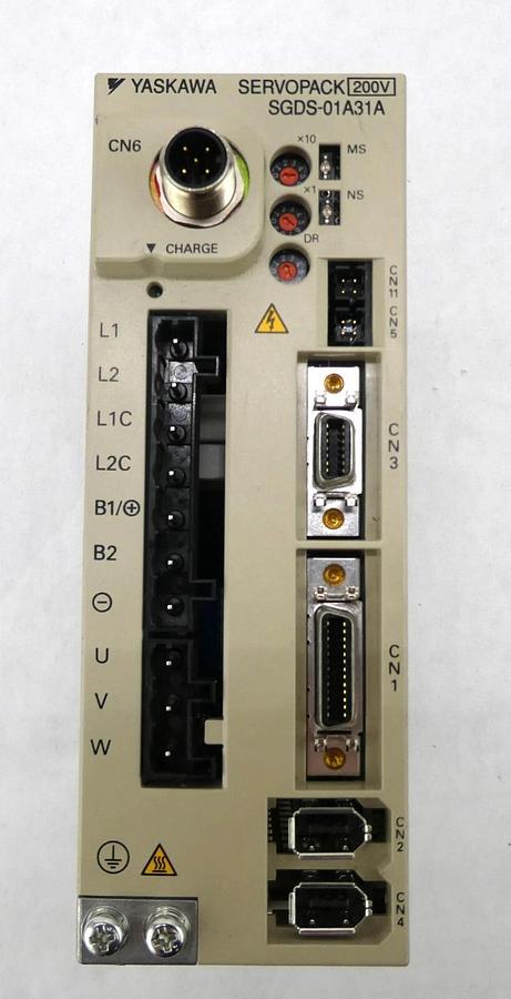 Used Yaskawa Electric SGDS-01A31A Servo Drive SERVOPACK Working Surplus
