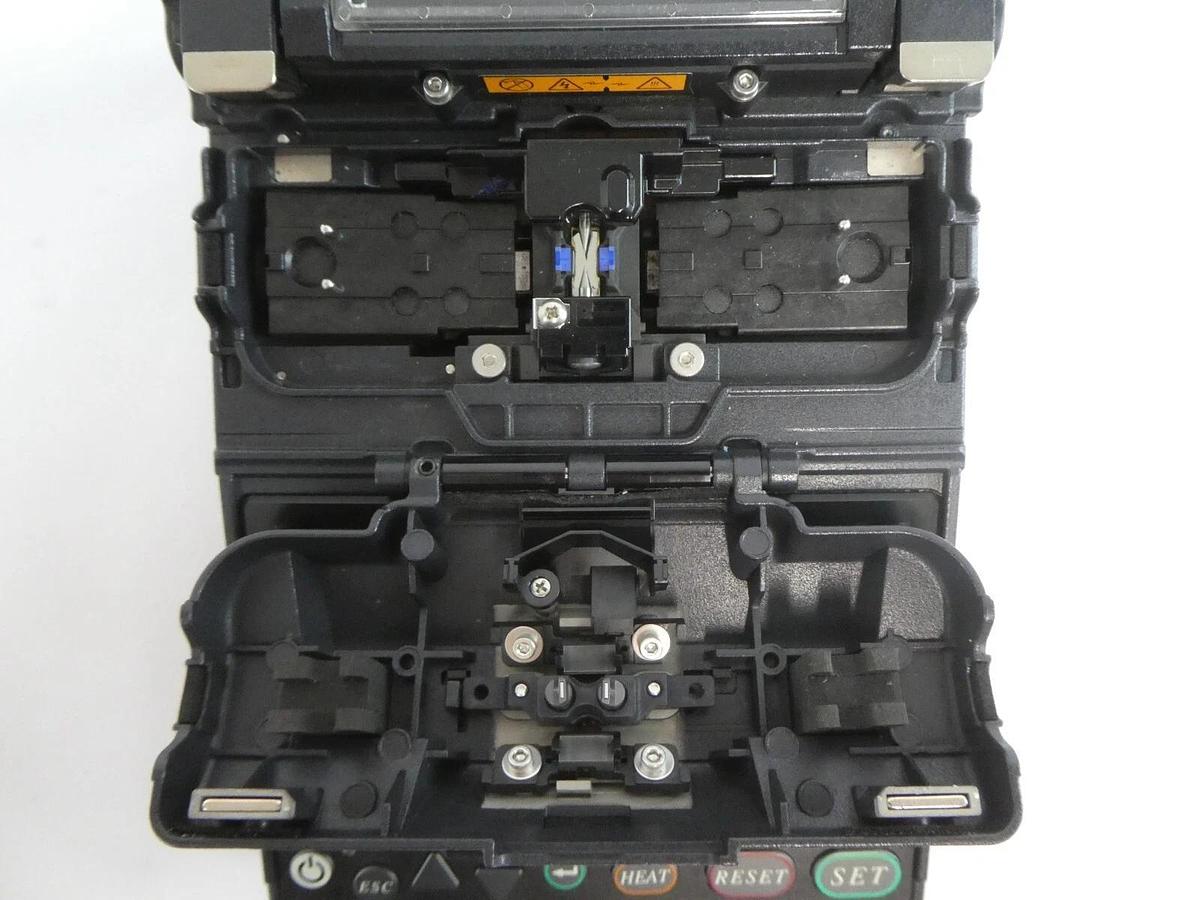 Used Fujikura 12S Fiber Optic Fusion Splicer Version 01.15 Working