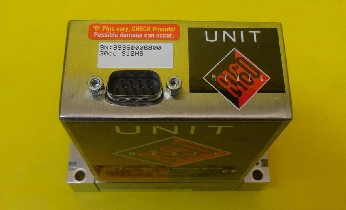 Used UNIT Instruments UFC-8160 Mass Flow Controller MFC 30 SCCM Si2H6 Used Working