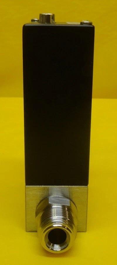 Used Tylan FM-3911J 6V Mass Flow Controller MFC 2900 Series 50 SLPM O2 Used