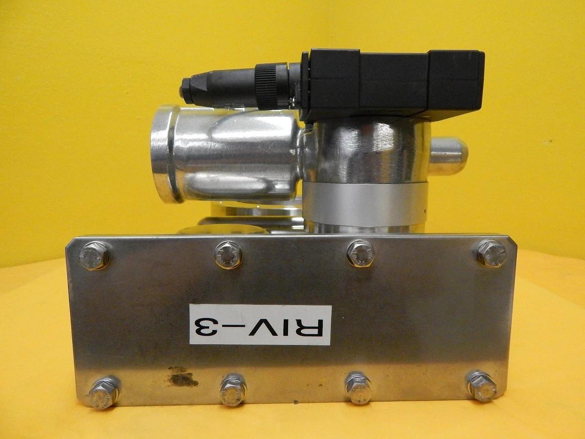 Used VAT 14044-PE44-0004 HV Pneumatic Actuated Gate Valve Working Surplus