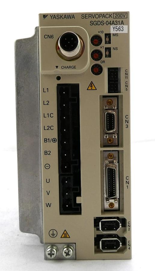 Used Yaskawa Electric SGDS-04A31AY563 Servo Drive SERVOPACK Working Surplus