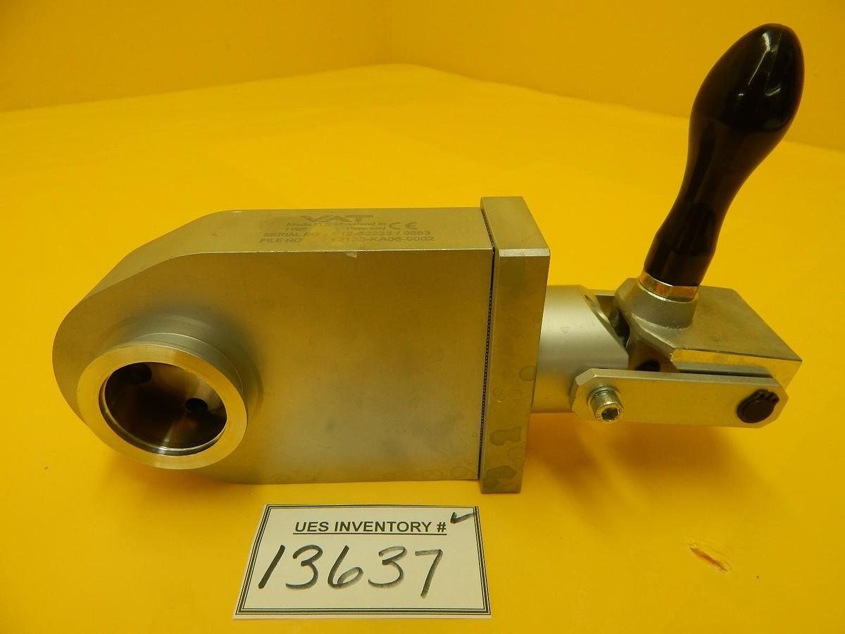 Used VAT F12-60233 Manually Operated Vacuum Gate Valve Used Working