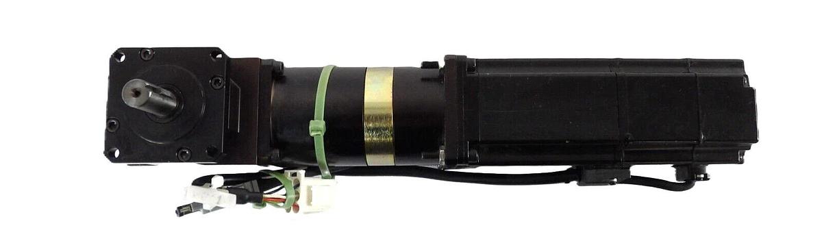 Used Yaskawa SGMAH-04A1F4C Servo Motor W/Gearhead 023RNX0030-XX-5525X Working Spare