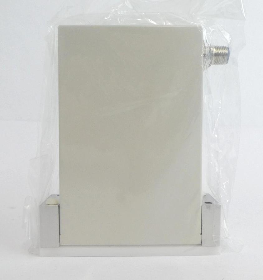 Brooks Instrument 3030-12897 Mass Flow Controller MFC 20 SCCM Ar New Spare