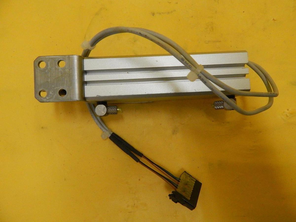 Used SMC CDQSB16-75DC Pneumatic Air Cylinder JB16-4-070 Lot of 8 Used Working
