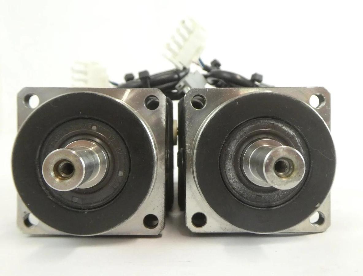 Used Yaskawa SGMAH-04AAF41 YSC-SGMAV-04-001 Servo Motor Lot of 4 Working Surplus