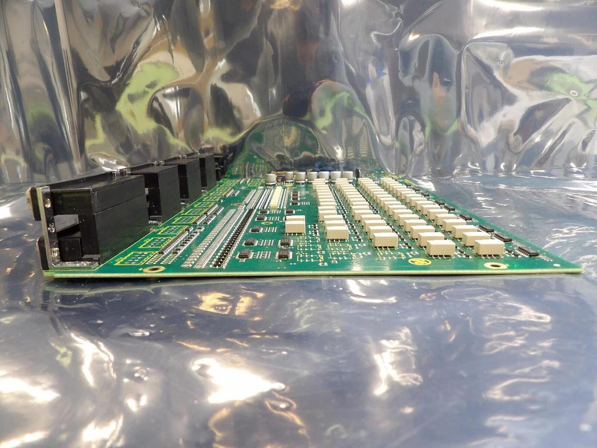 Used Edwards D37902205 ISS B Interface PCB Board Assembly Working Spare