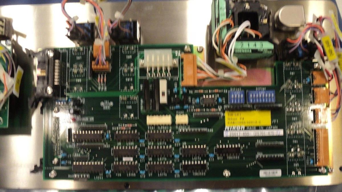 Used Nikon KAB11050 Control Panel 2S017-450 SW-1/F1 2S701-475 OPTISTATION 7 Working