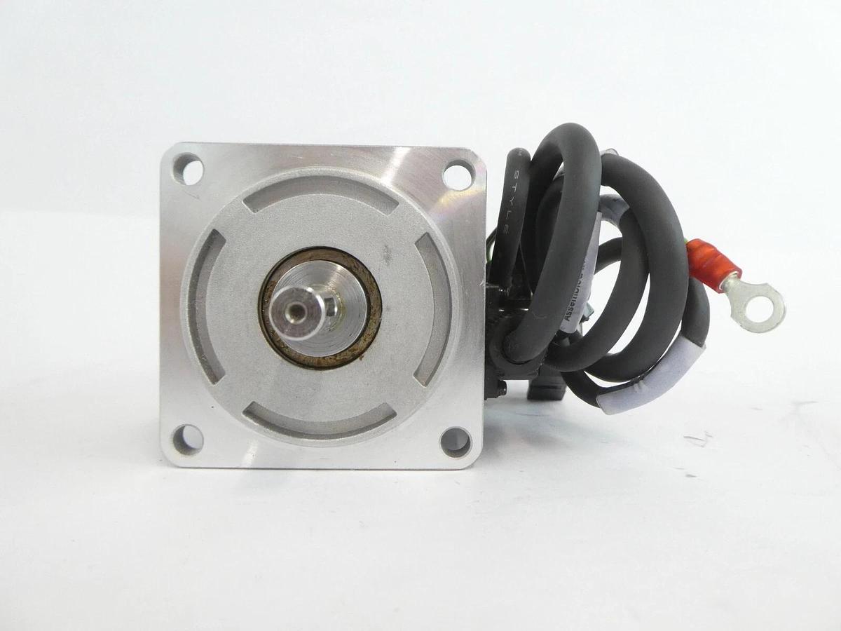 Used Sanyo Denki R2AA06010FCRBMM AC Servo Motor SANMOTION R Reseller Lot of 2 Working