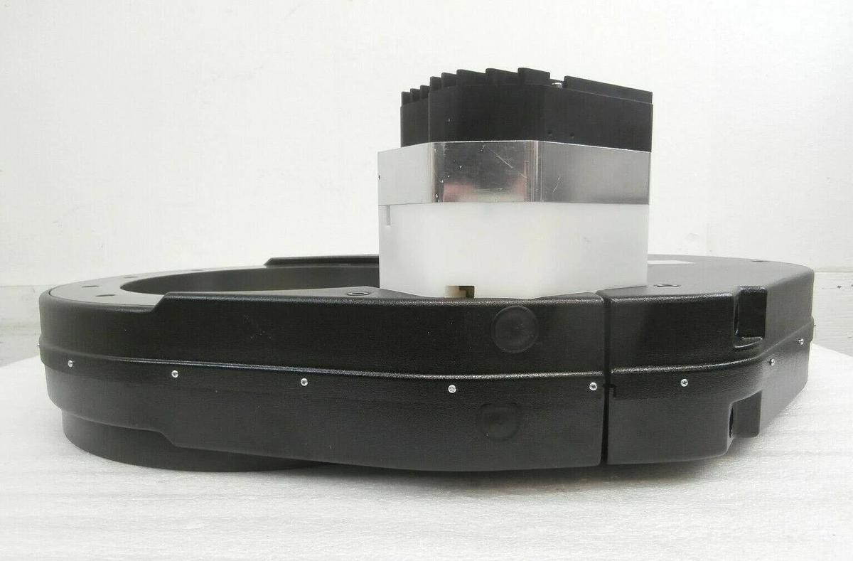 Used VAT 65050-JH52-ALJ2 320mm JIS Pendulum Valve Series 65.0 Copper Exposed Working