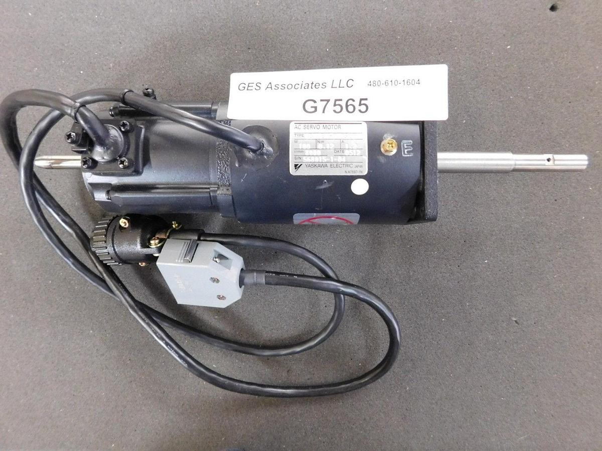 Used Yaskawa Electric USAHEM-01DS22 AC Servo Motor
