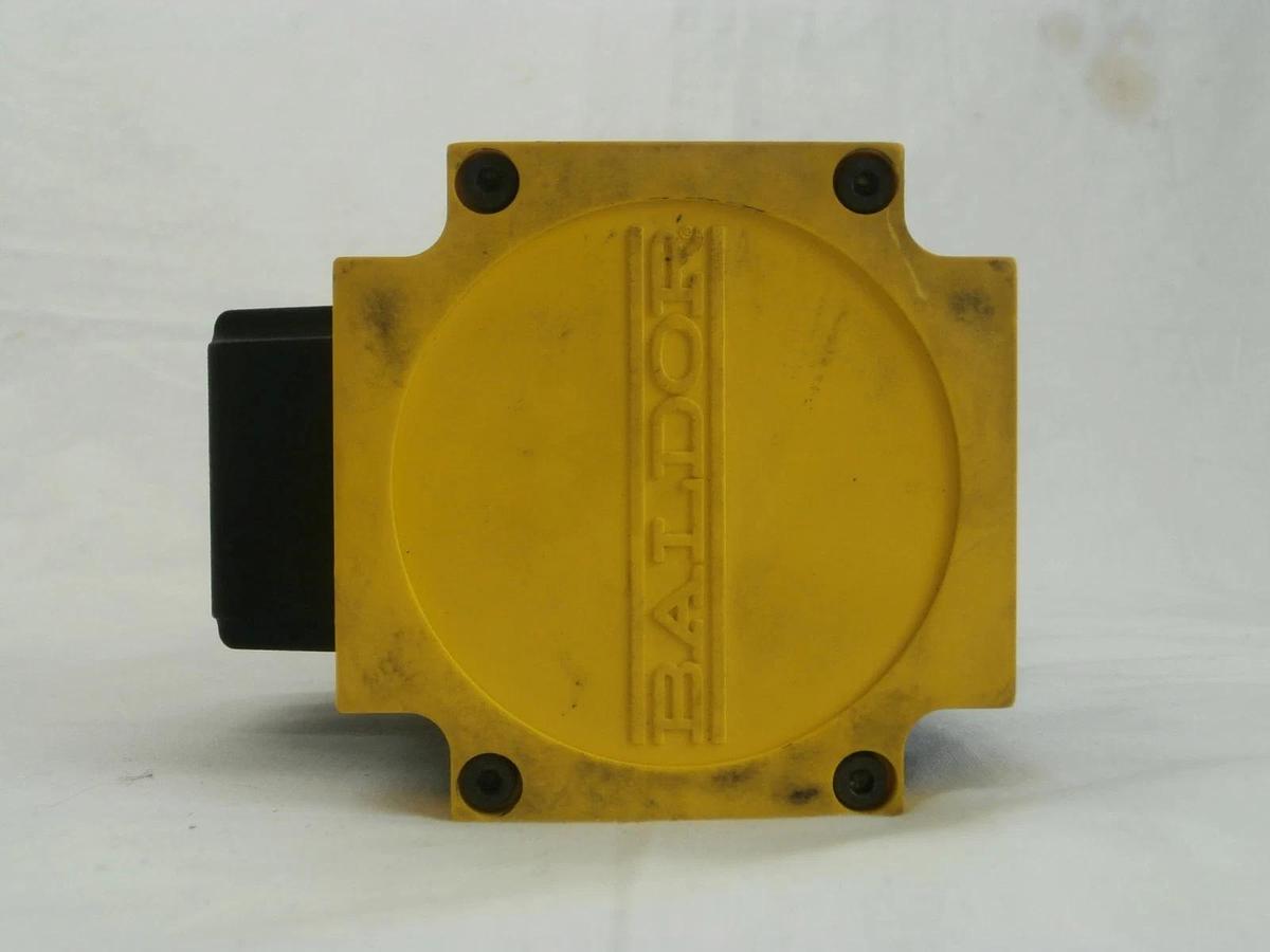 Used Baldor BSM80A-375BA Brushless AC Servo Motor with AKN 60 AMAT 0040-49320 Used